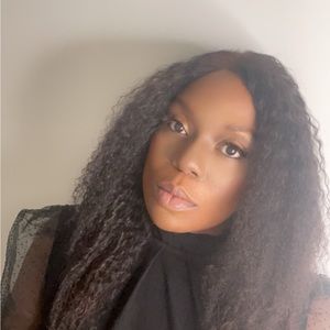 Meet your Posher, Lady